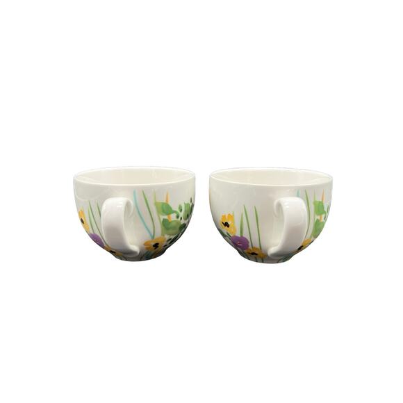 Beautiful Springtime Flower Raised Design Coffee Mugs Set of 2 - Picture 4 of 6